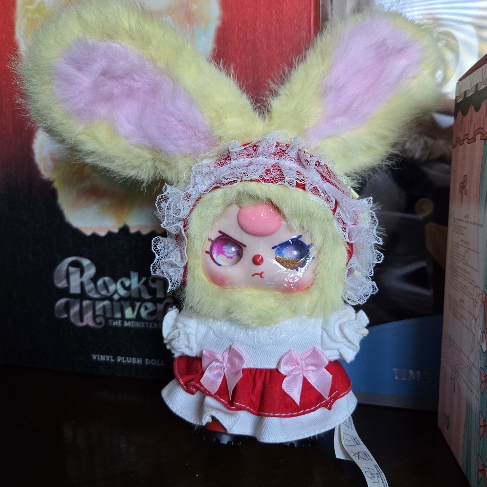 NIB Baby Three Lolita's Dream -Iris